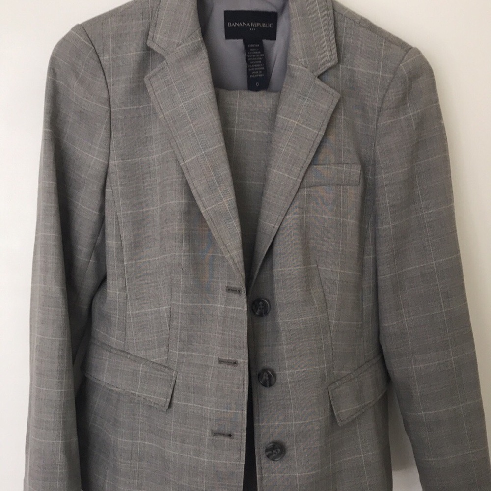Banana republic suit! Size 0